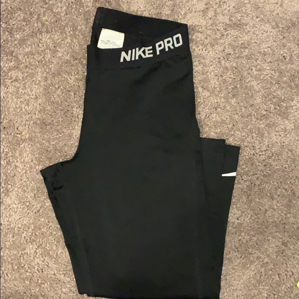 Nike crop leggings